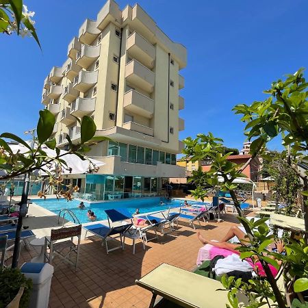 Hotel Apogeo - Breakfast Experience Ρίμινι Εξωτερικό φωτογραφία