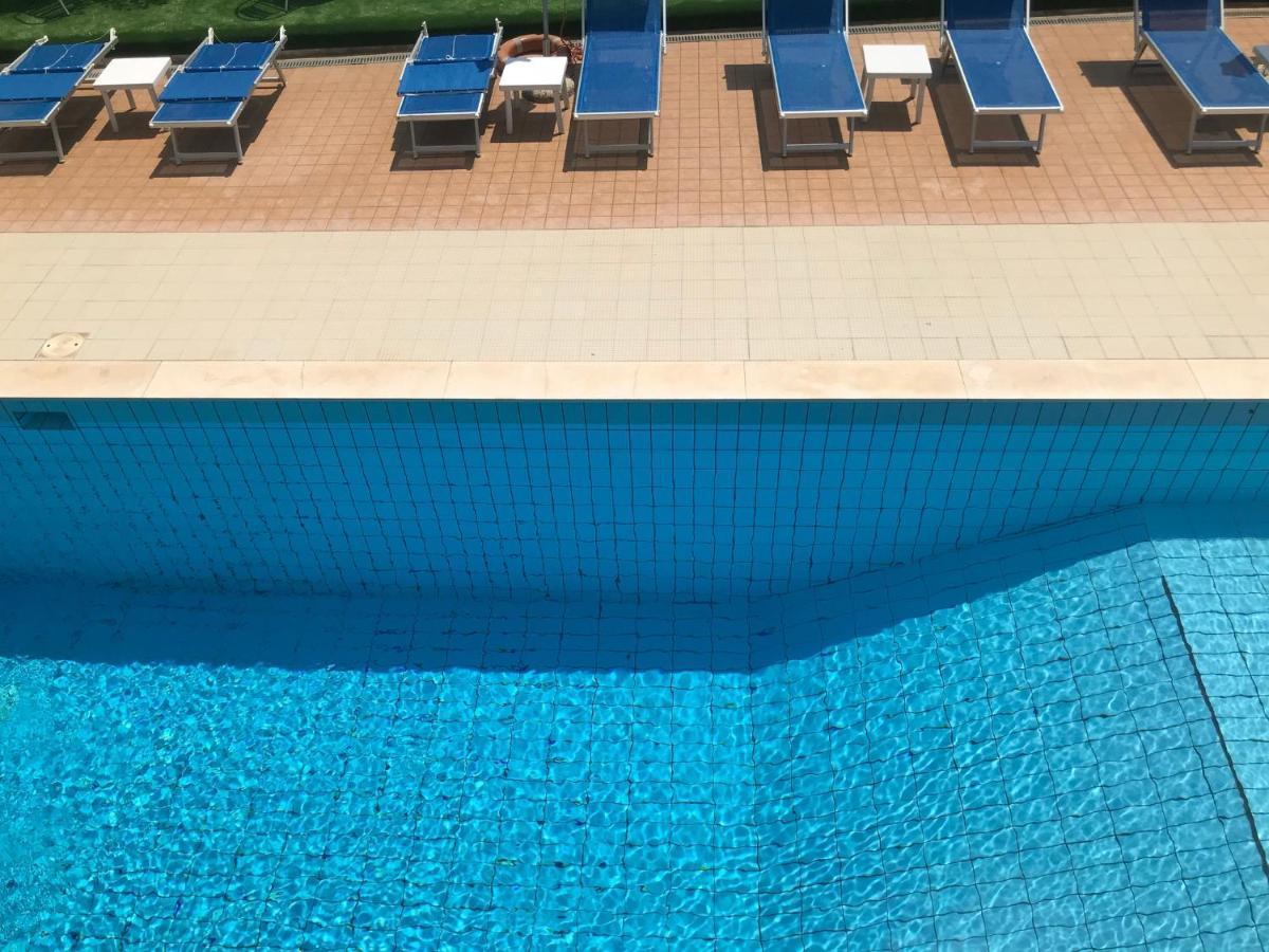Hotel Apogeo - Breakfast Experience Ρίμινι Εξωτερικό φωτογραφία