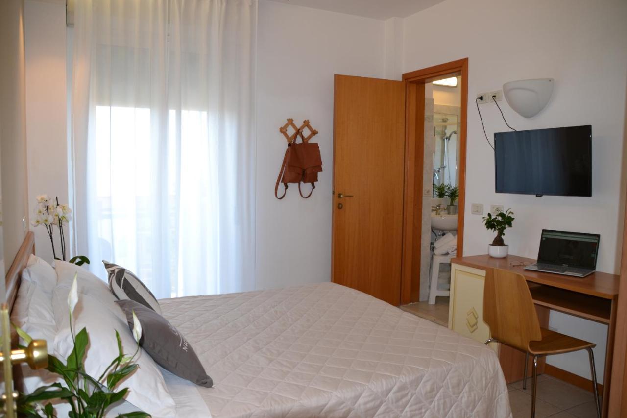 Hotel Apogeo - Breakfast Experience Ρίμινι Εξωτερικό φωτογραφία